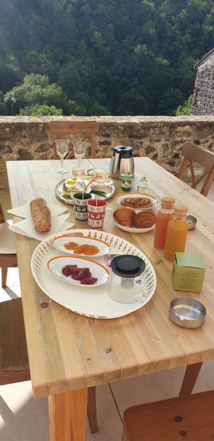 Bed and Breakfast La Tour Noble Saint-Saturnin  Exterior foto