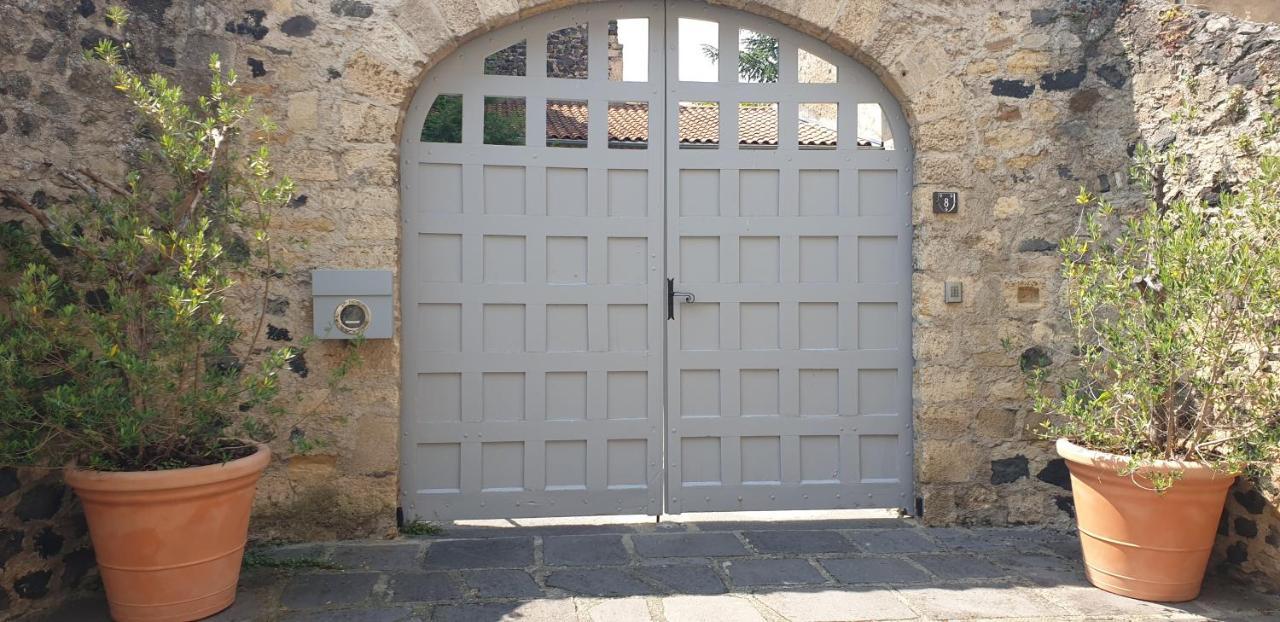 Bed and Breakfast La Tour Noble Saint-Saturnin  Exterior foto
